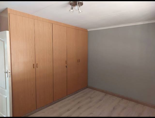 3 BEDROOM APARTMENT FOR SALE IN VAALPARK